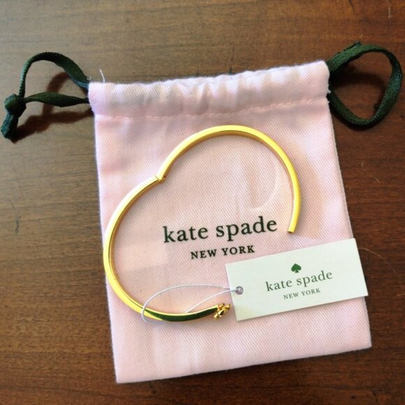Kate Spade Everyday Spade Thin Enamel Hinged Bangle Bracelet in Bright Rose, NWT - Picture 2 of 5
